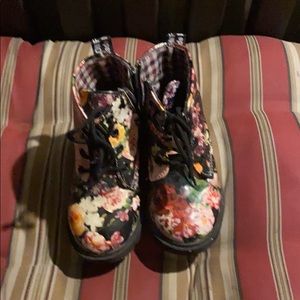 Toddler girls flower patent combat boots